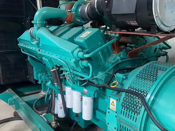 黑山更换100kW柴油发电机组机油时，需要注意哪些事项？